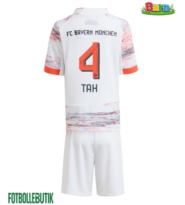 Bayern Munich Jonathan Tah #4 Bortaställ Barn 2025-26 Kortärmad (+ Korta byxor)